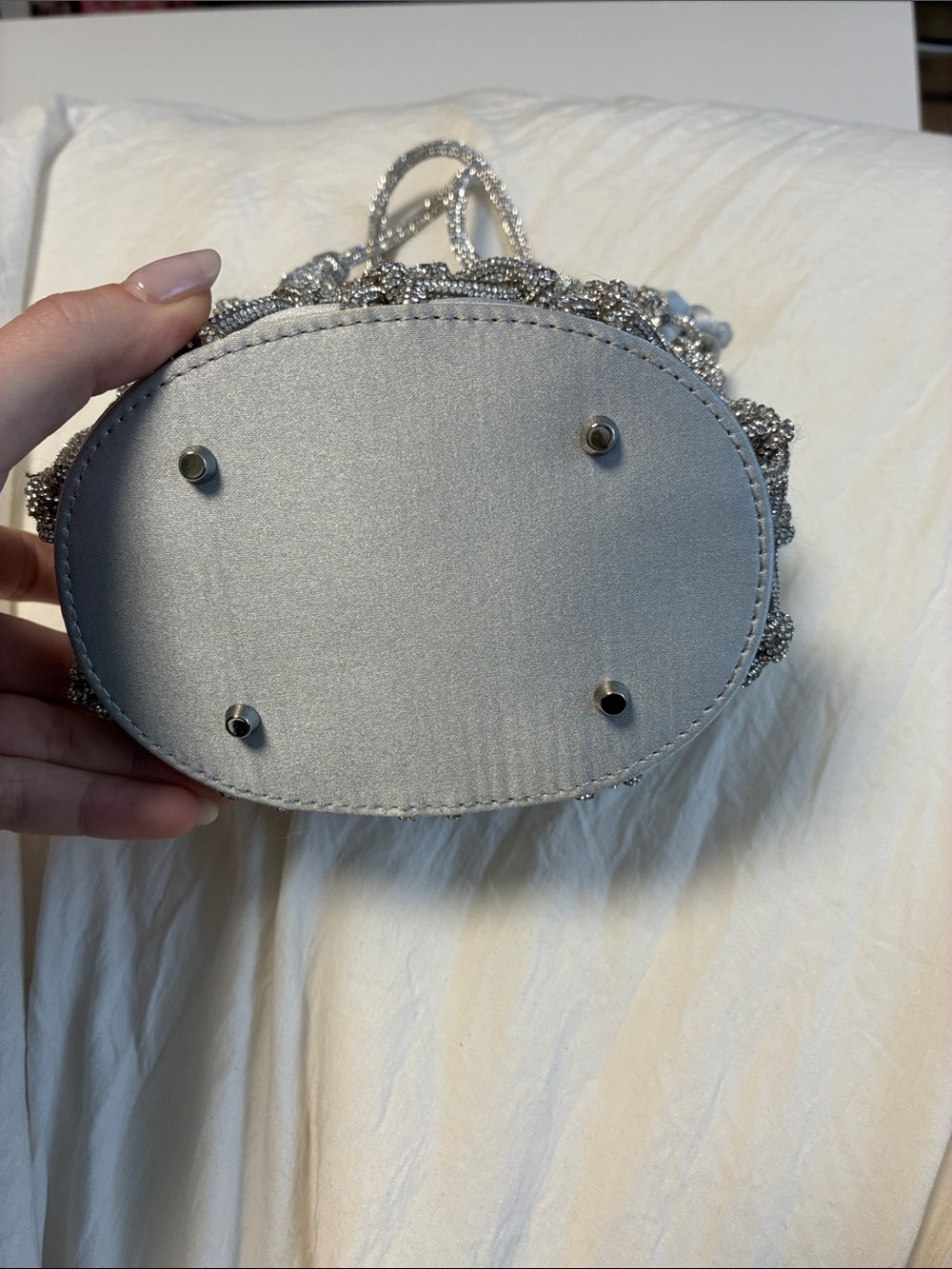 JUDITH LEIBER rhinestone-embellished satin tote bag - Picture 4 of 5